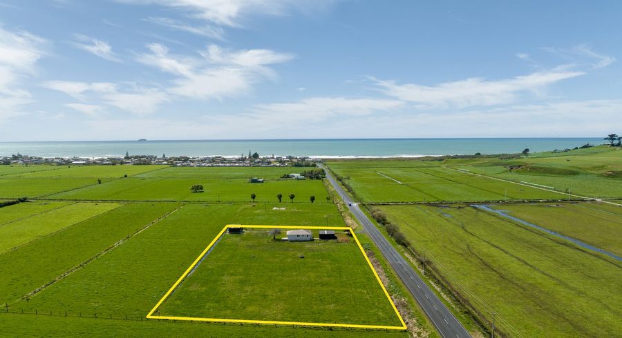  at 275 Pukehina Beach Road, Pukehina, Western Bay Of Plenty, Bay Of Plenty