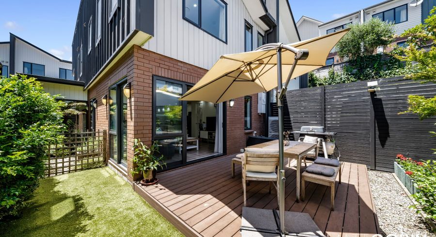  at 4 Windlass Street, Long Bay, Auckland