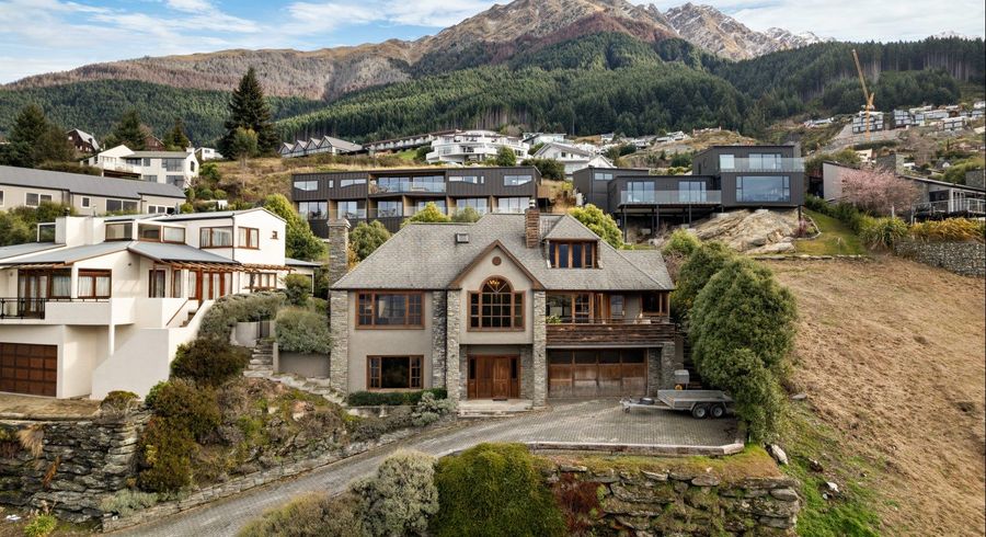  at 8 Aspen Grove, Fernhill, Queenstown