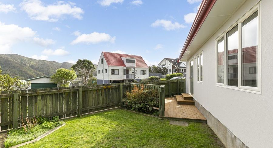  at 37 Parklands Drive, Karori, Wellington