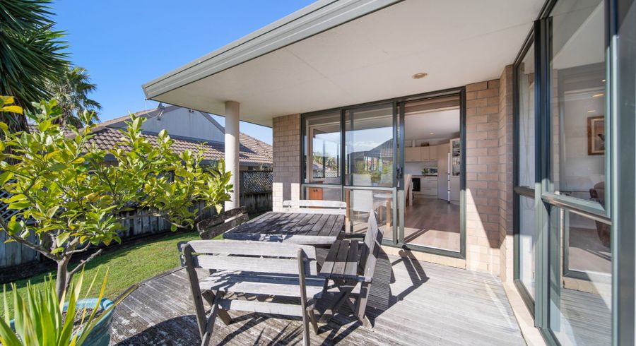  at 26 Carriage Close, Northpark, Auckland