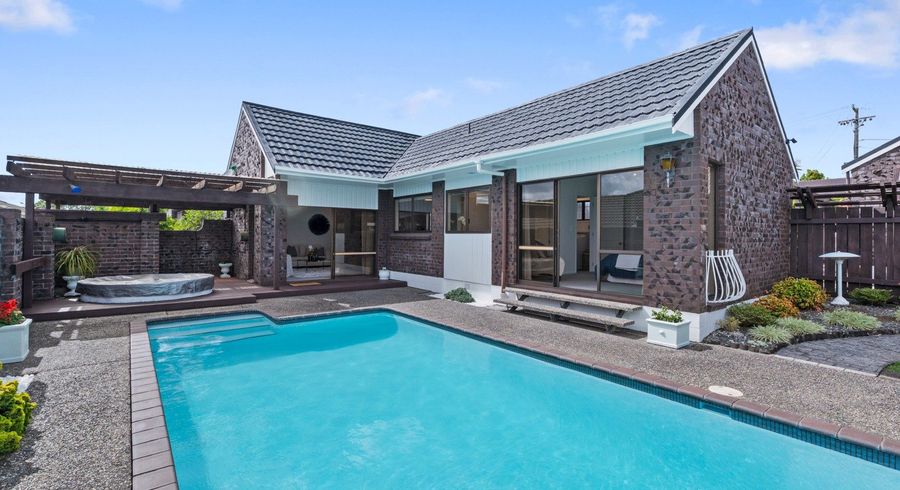  at 1 Bolton Street, Blockhouse Bay, Auckland City, Auckland