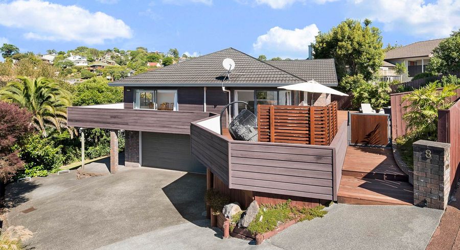  at 8 Crestview Place, Browns Bay, Auckland