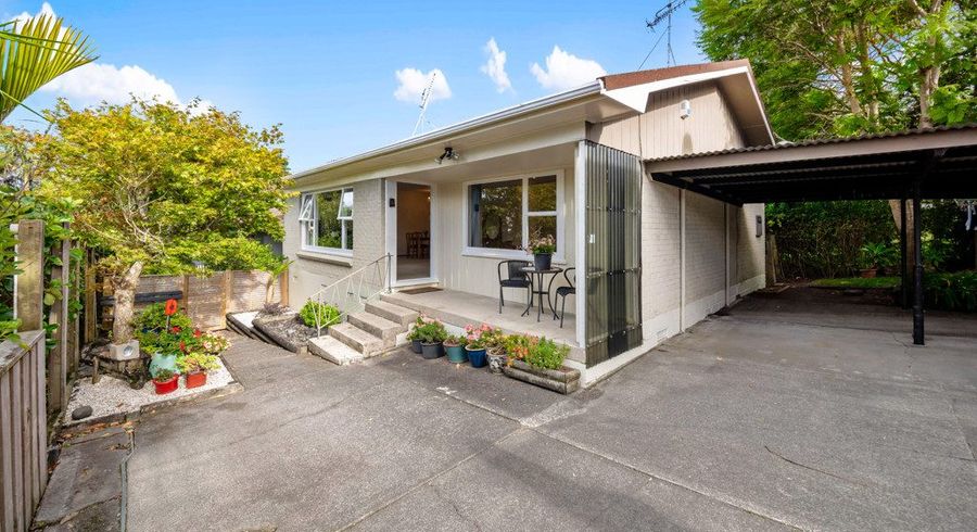  at 2/42 Amy Street, Ellerslie, Auckland
