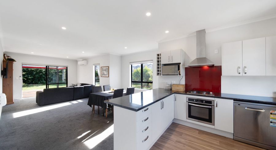  at 70 Kaimoana Street, Weymouth, Auckland