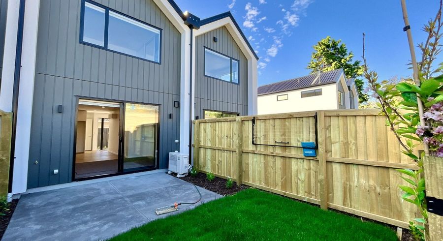  at 2/176 Hastings Street East, Waltham, Christchurch City, Canterbury