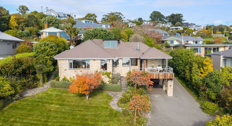  at 8 The Rise, Mount Pleasant, Christchurch City, Canterbury