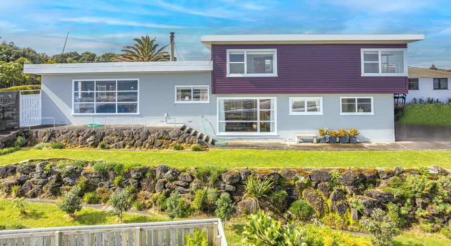  at 8 Kapiti Terrace, Castlecliff, Whanganui