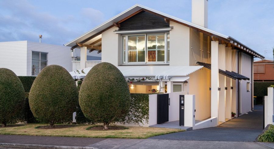  at 19 Muritai Road, Milford, North Shore City, Auckland