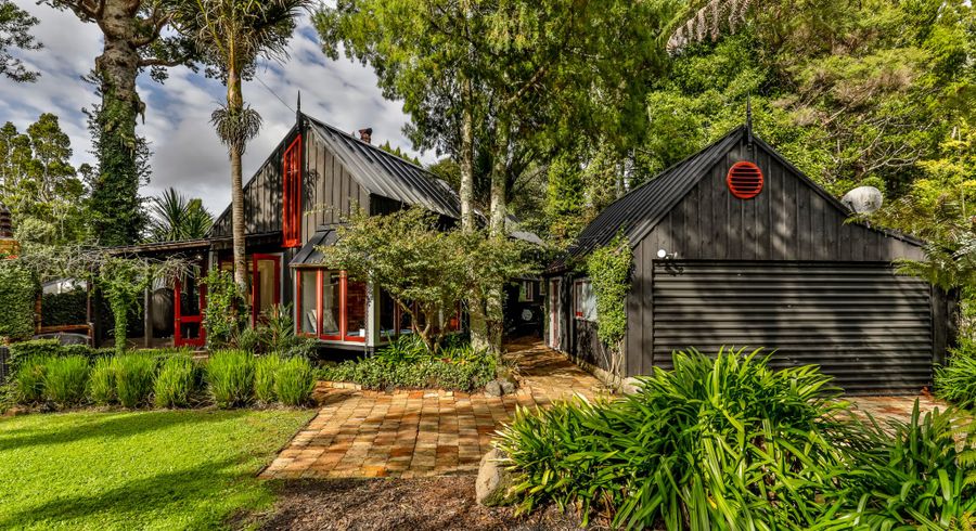  at 24 Hollywood Avenue, Titirangi, Auckland
