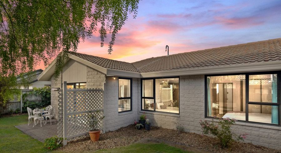  at 2/116 Reynolds Avenue, Bishopdale, Christchurch City, Canterbury