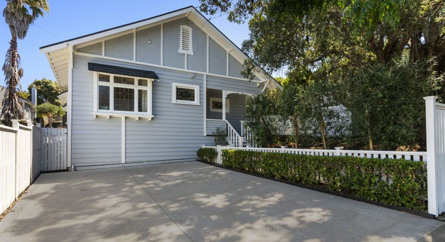  at 4 Athens Road, Onehunga, Auckland