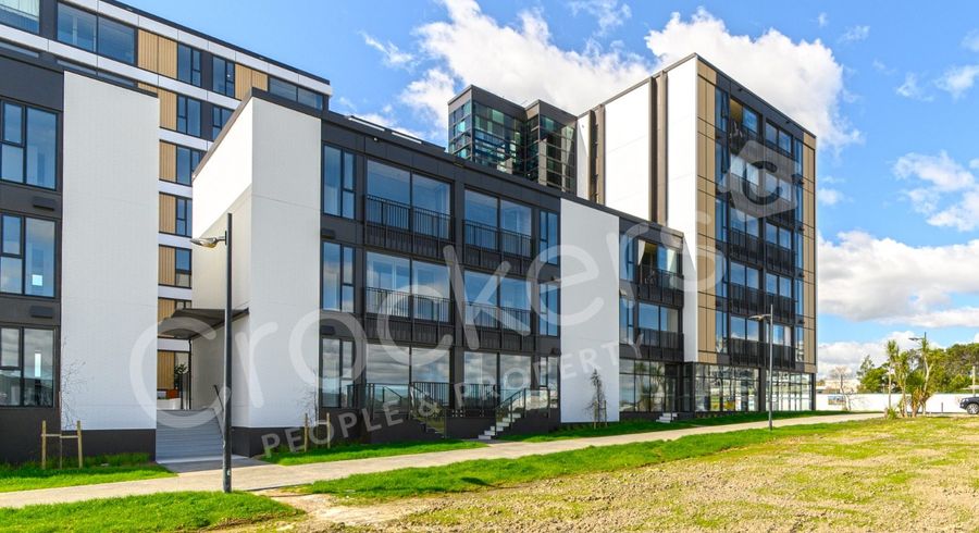  at 211/2A Munroe Lane, Albany, Auckland