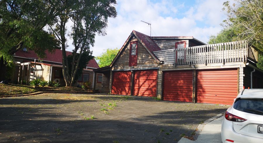  at 5 Inchinnam Road, Flat Bush, Auckland