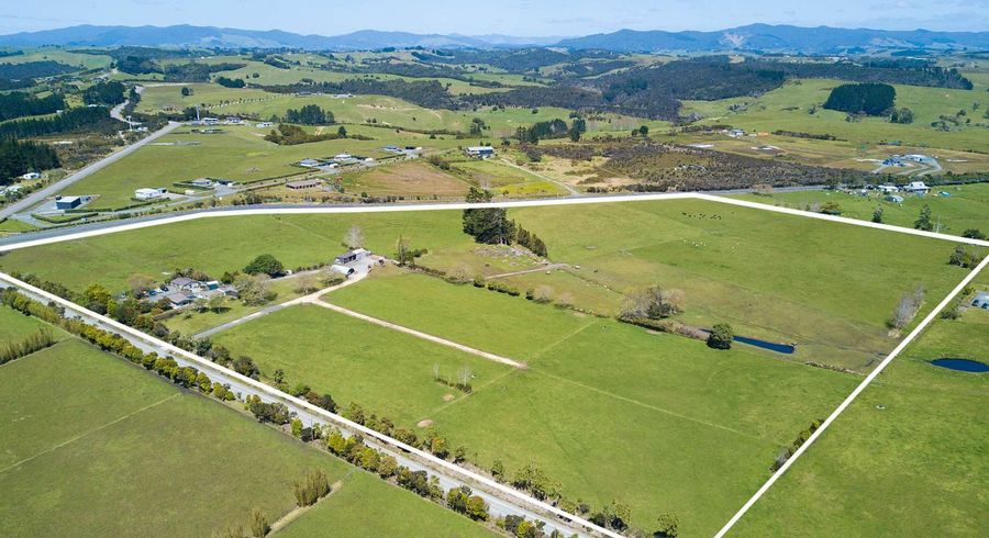  at 15 Pairatahi Road, Kaingaroa