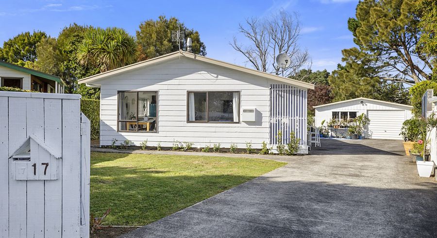  at 17 Kipling Drive, Whalers Gate, New Plymouth, Taranaki