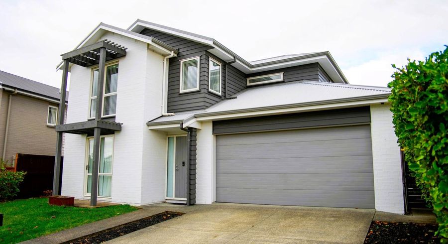  at 5 Frank Newton Road, Swanson, Waitakere City, Auckland