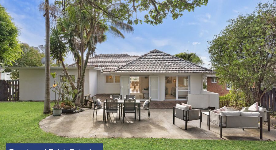  at 2/4 Corunna Road, Milford, North Shore City, Auckland