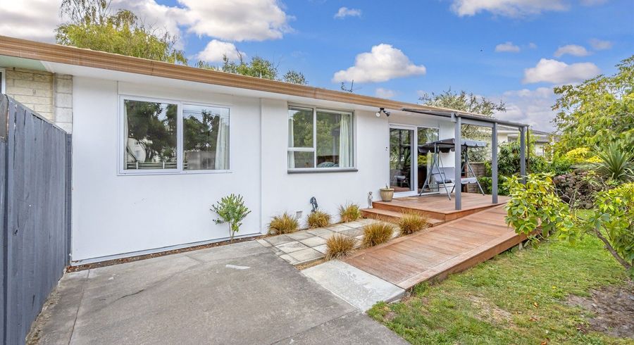  at 2/321 Burwood Road, Burwood, Christchurch