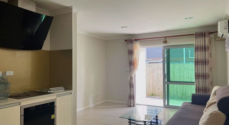  at Granny/1 Ravello Rise, Flat Bush, Auckland 2019, Flat Bush, Manukau City, Auckland