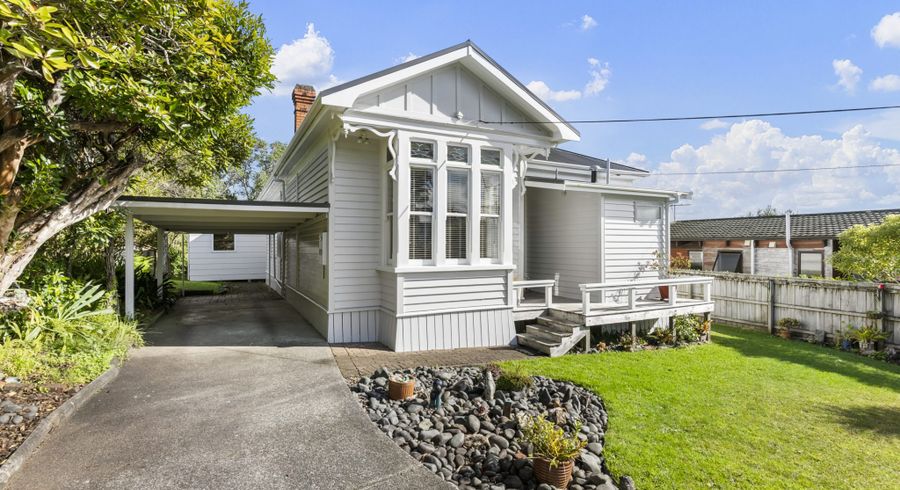 at 12 Roseberry Avenue, Birkenhead, Auckland
