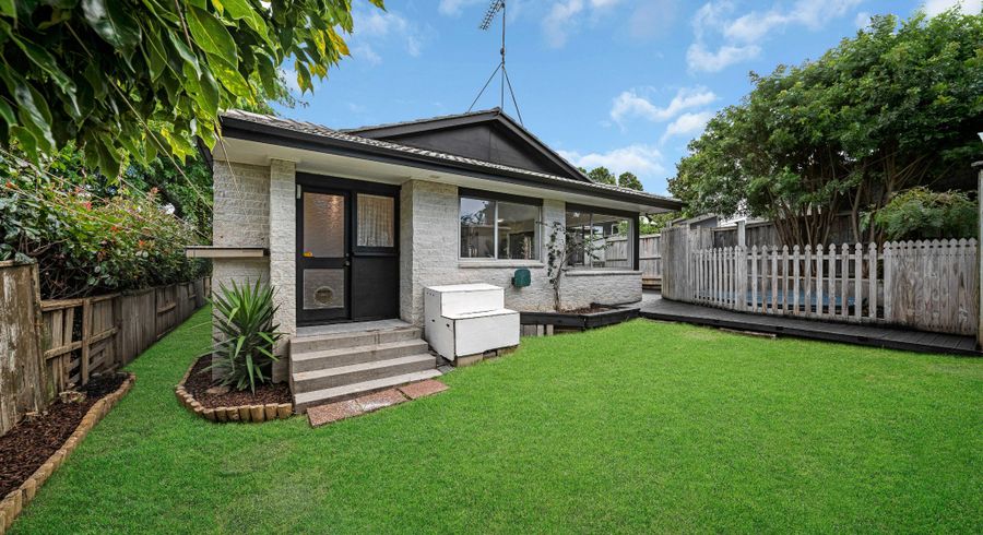  at 10 Regia Close, Half Moon Bay, Auckland