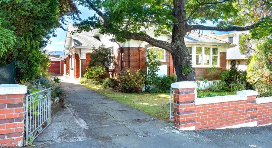  at 38 Elm Row, Dunedin Central, Dunedin