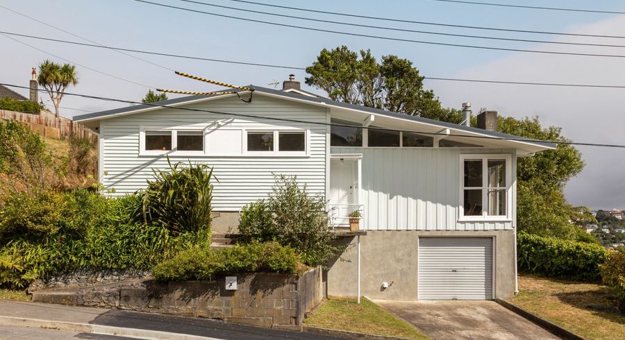  at 2 Paparangi Crescent, Paparangi, Wellington