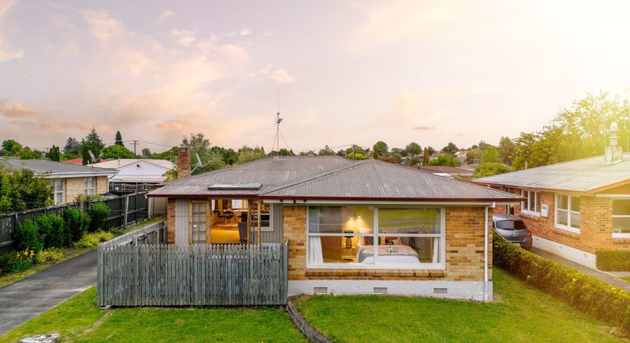  at 19 Beech Crescent, Hillcrest, Hamilton