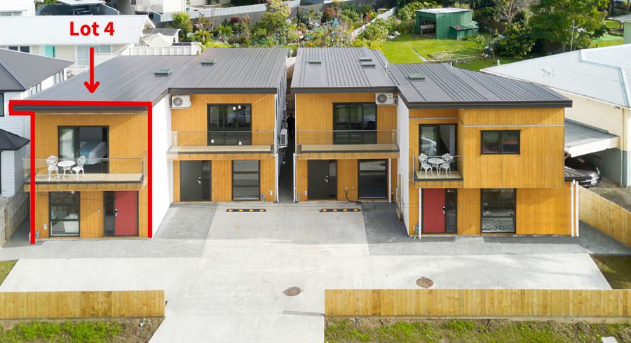  at 4/13 Sarona Avenue, Glen Eden, Waitakere City, Auckland