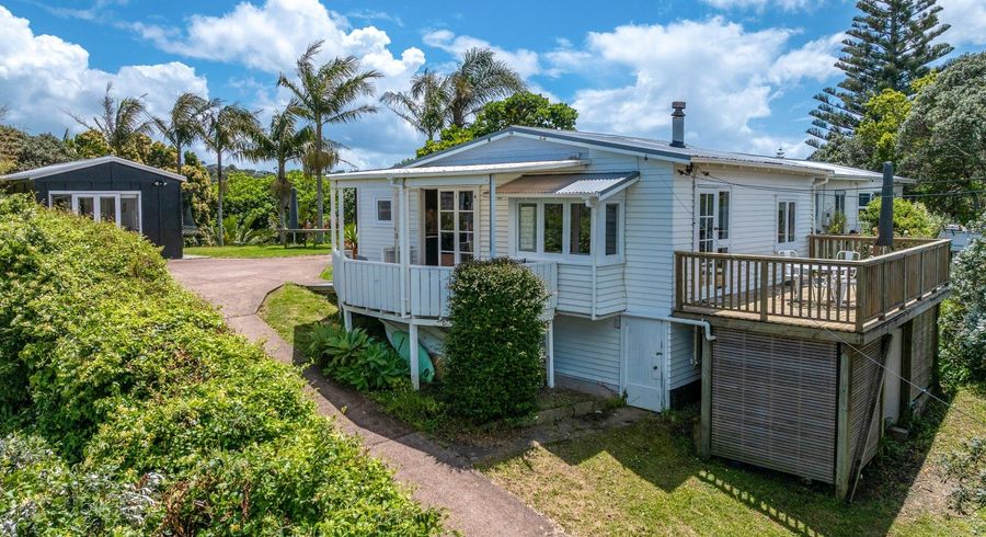  at 15 Wellington Road, Surfdale, Waiheke Island, Auckland