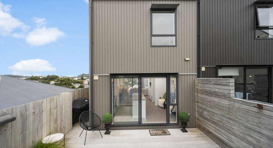  at 1/12 Stanley Street, Berhampore, Wellington