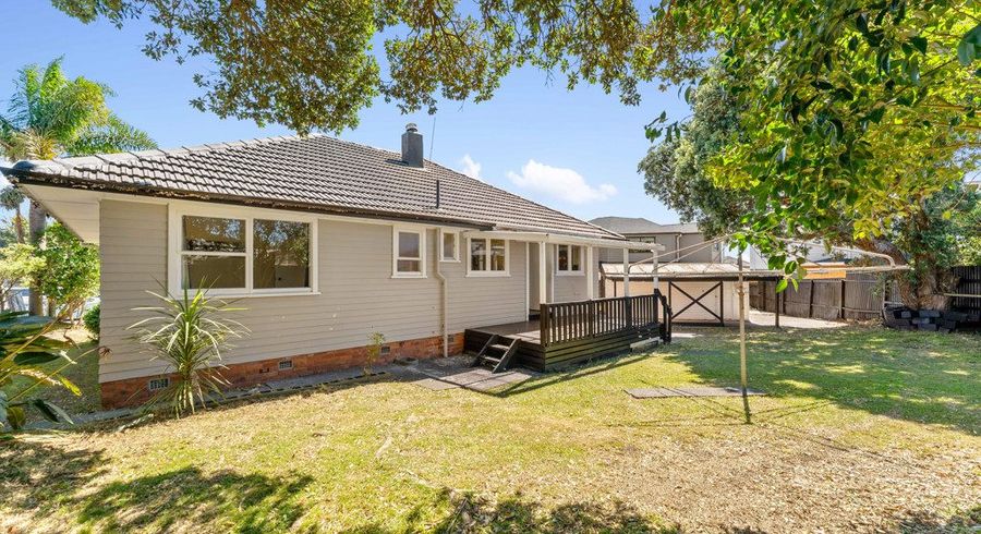  at 24 Mackenzie Street, Te Atatu South, Waitakere City, Auckland