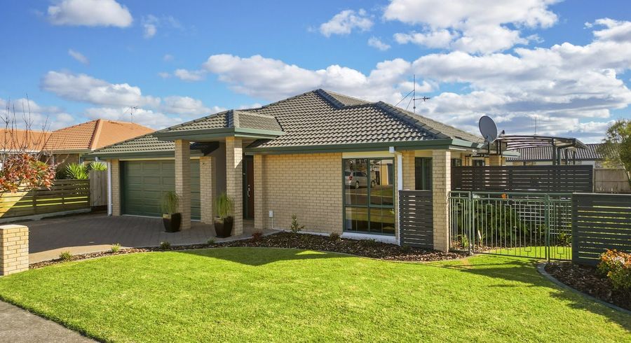  at 5 Mahonia Place, Pyes Pa, Tauranga