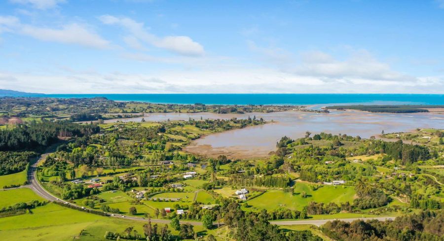 at La Mer View, Redwood Valley, Tasman, Nelson / Tasman