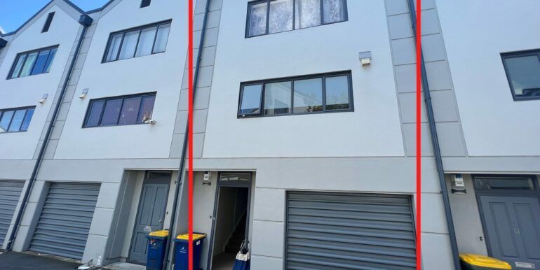  at 6 Ambrico Place, New Lynn, Waitakere City, Auckland