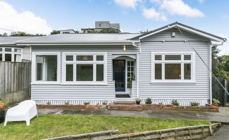  at 121 Houghton Bay Road, Houghton Bay, Wellington