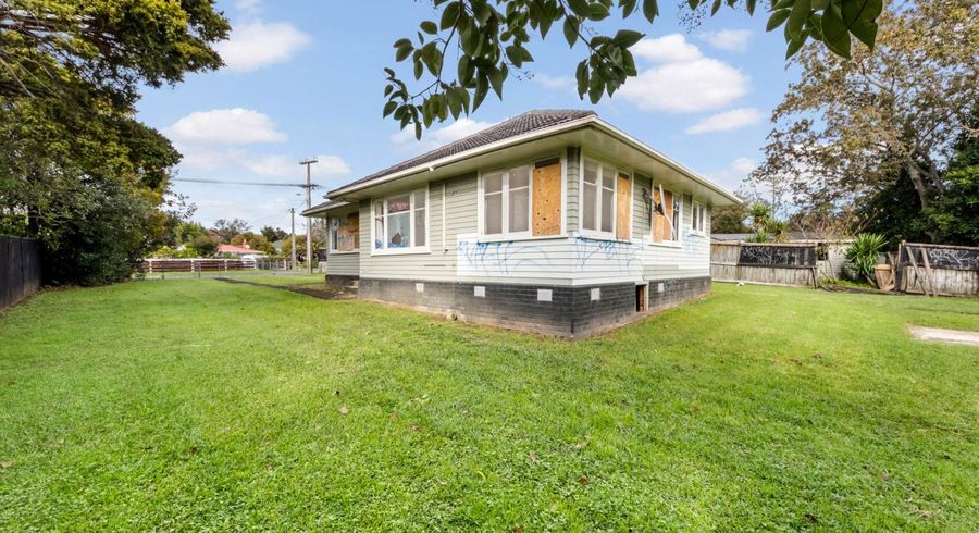  at 43 Wilsher Crescent, Henderson, Waitakere City, Auckland