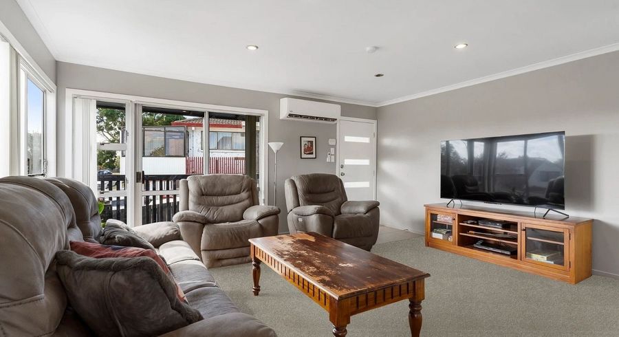  at 152 Everglade Drive, Totara Heights, Manukau City, Auckland