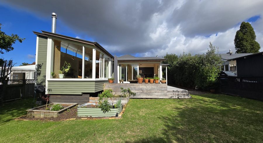  at 19 Wairere Avenue, Mount Albert, Auckland