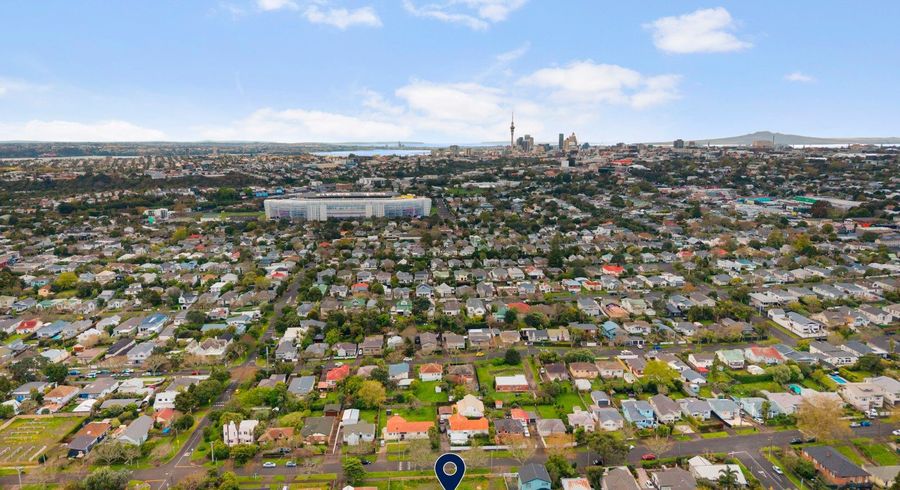  at 39-41 Parrish Road, Sandringham, Auckland City, Auckland