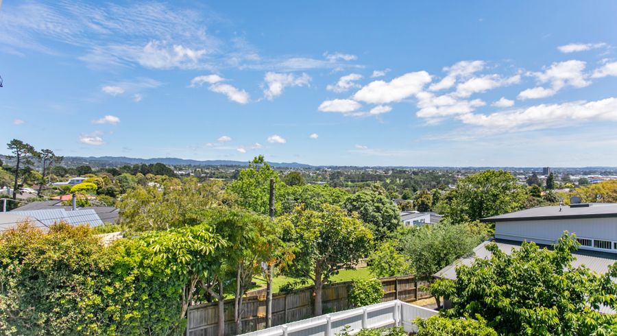  at 27 Gilfillan Street, Blockhouse Bay, Auckland