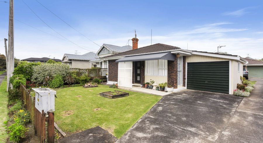  at 1/28 Coyle Street, Sandringham, Auckland