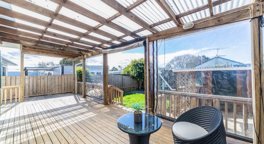  at 3A Mawney Road, Henderson, Auckland