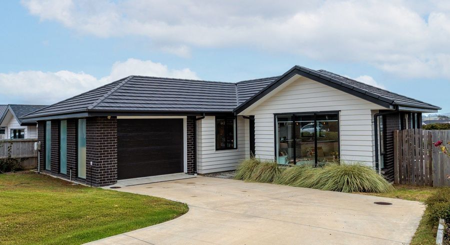  at 23 Opouatu Avenue, Glenbrook, Franklin, Auckland