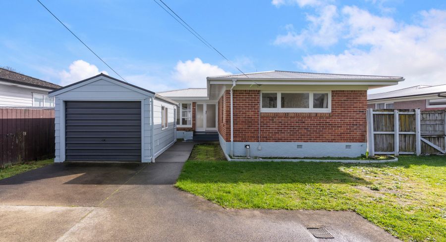  at 142 Clevedon Road, Papakura, Papakura