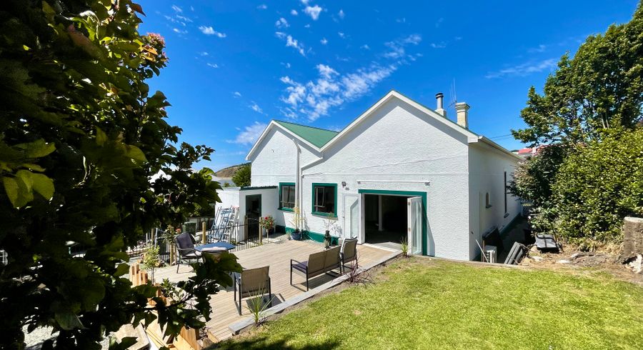  at 16 Wansbeck Street, South Hill, Oamaru
