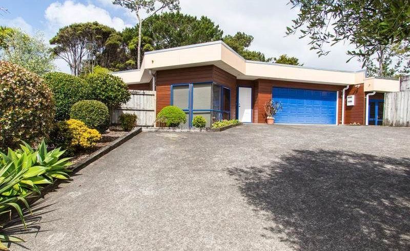  at 8 rimu rise, Albany, North Shore City, Auckland