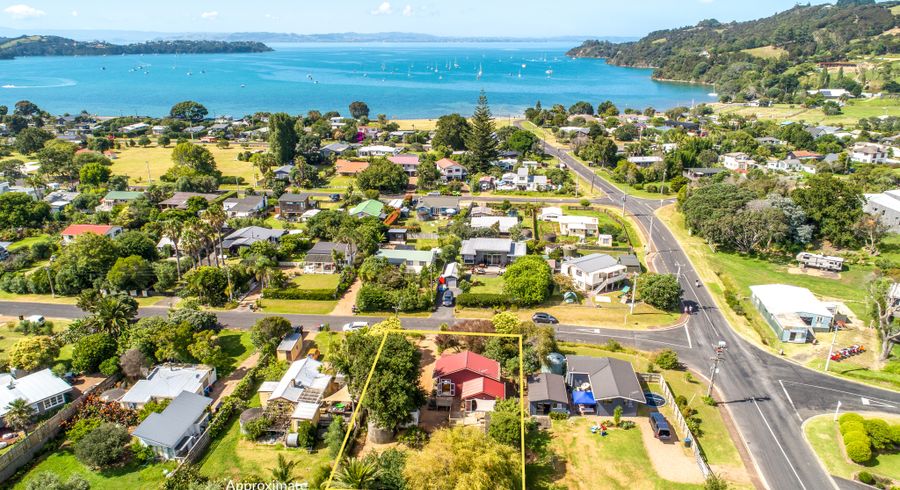  at 4 Manuka Road, Oneroa, Waiheke Island