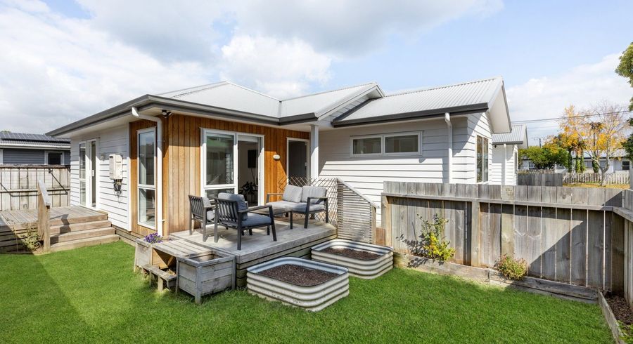  at 2/3 Brocas Avenue, Hillcrest, Hamilton